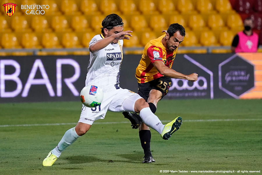 questa-sera-ore-21-30-rivivi-su-ottochannel-canale-696-il-match-promozione-benevento-juve-stabia