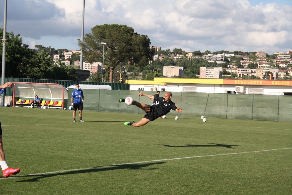 Giallorossi al lavoro - Foto - Benevento Calcio