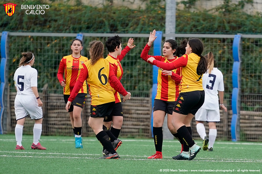 scuola-calcio-femminile-2020-21-info-iscrizioni