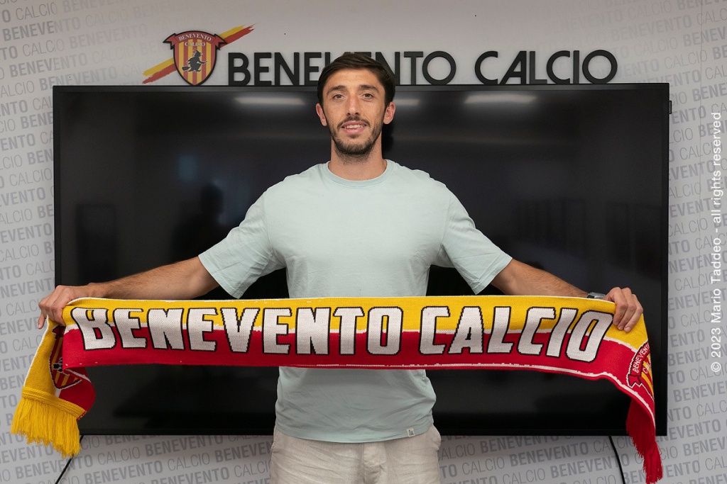 meccariello-e-un-nuovo-calciatore-del-benevento