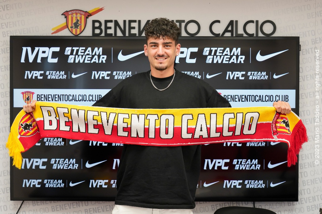vincenzo-avolio-primo-contratto-da-professionista