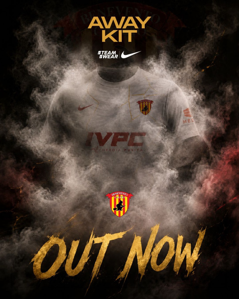 maglia-away-in-vendita-allo-store-dalle-ore-17-30-di-oggi